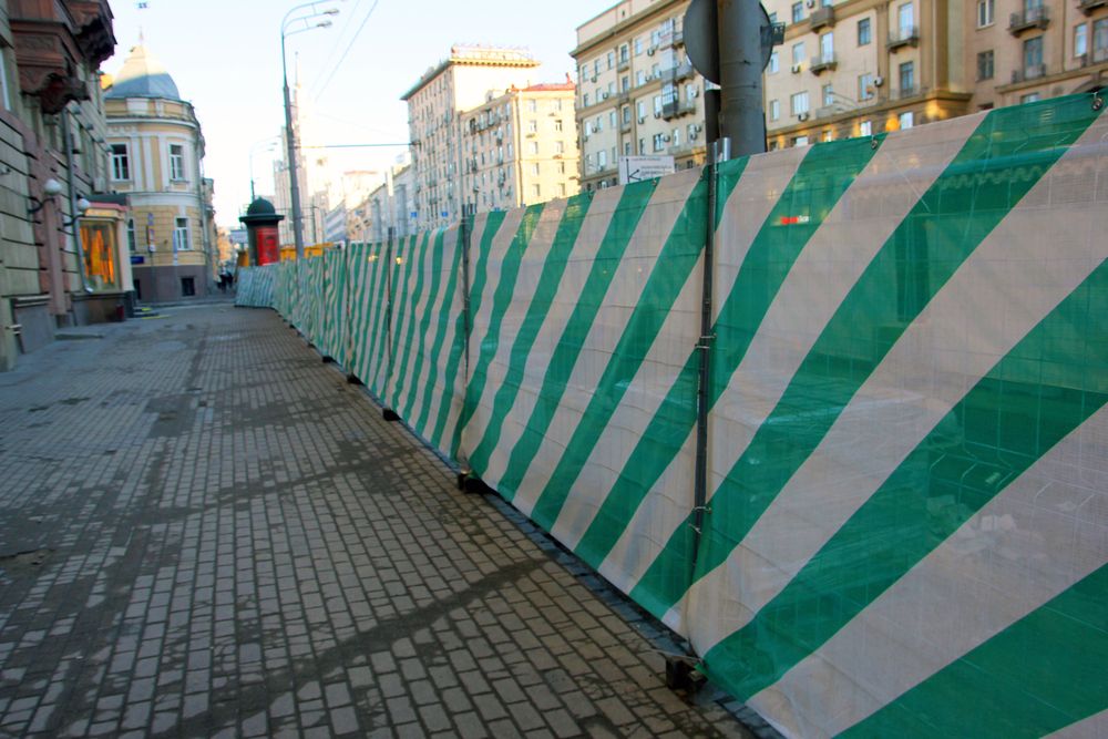 construction site vulnerable to fall from height