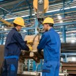 materials handling in warehouse