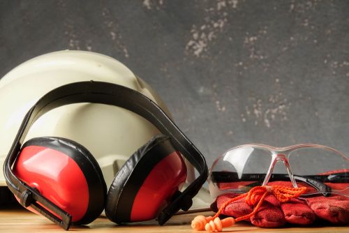 Why It’s Important to Ensure that Personal Protective Equipment Fits Comfortably