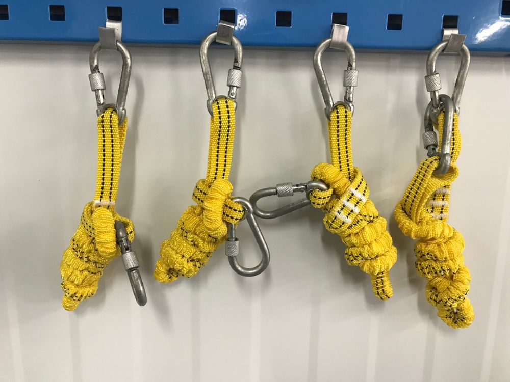 lanyards for fall arrest safety
