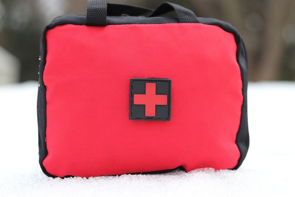 Winter-Specific First Aid: Preparing Construction Site Medical Kits for Cold Weather