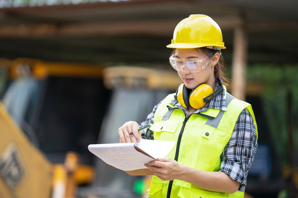 construction worker wearing PPE
