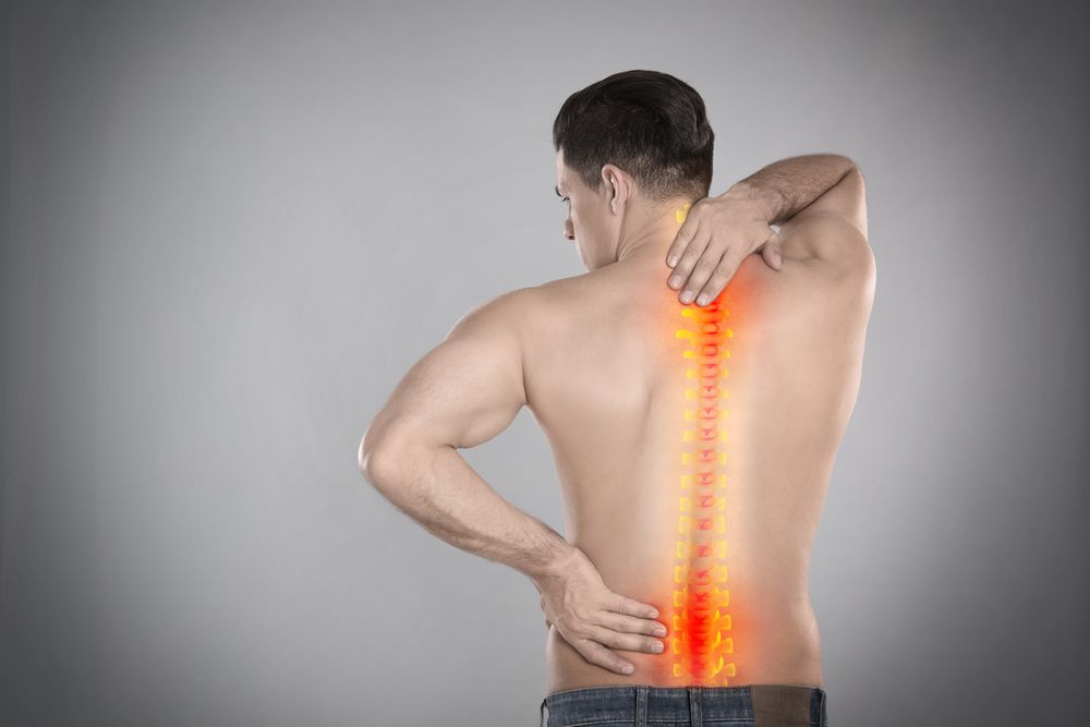 man with back injury