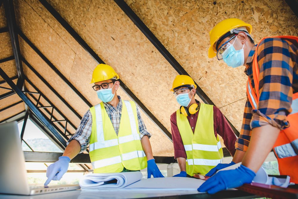 construction team working together efficiently with time management tips applied