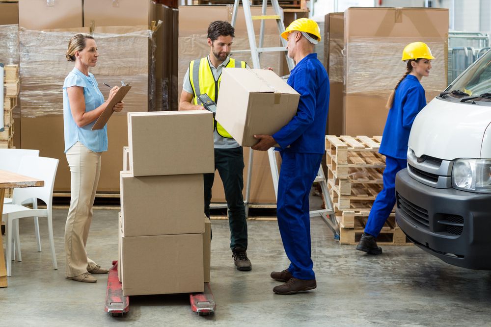 safety audit happening at a warehouse to ensure that warehouse ergonomics is being used