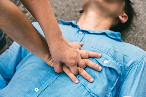 Essential First Aid Tips in the Workplace