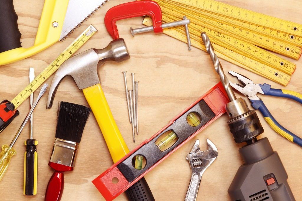 Tips For Safely Handling Tools At Work
